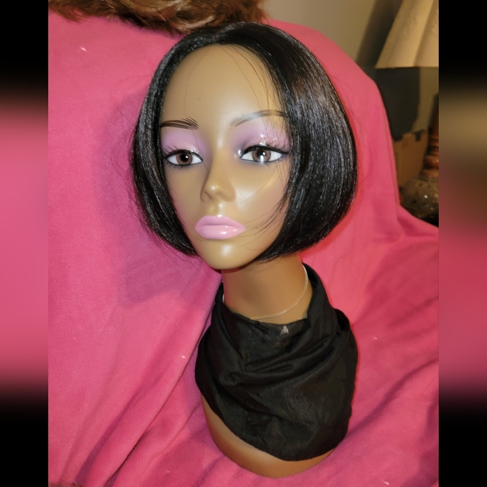 Classic Black Bob Wig! Brand New!